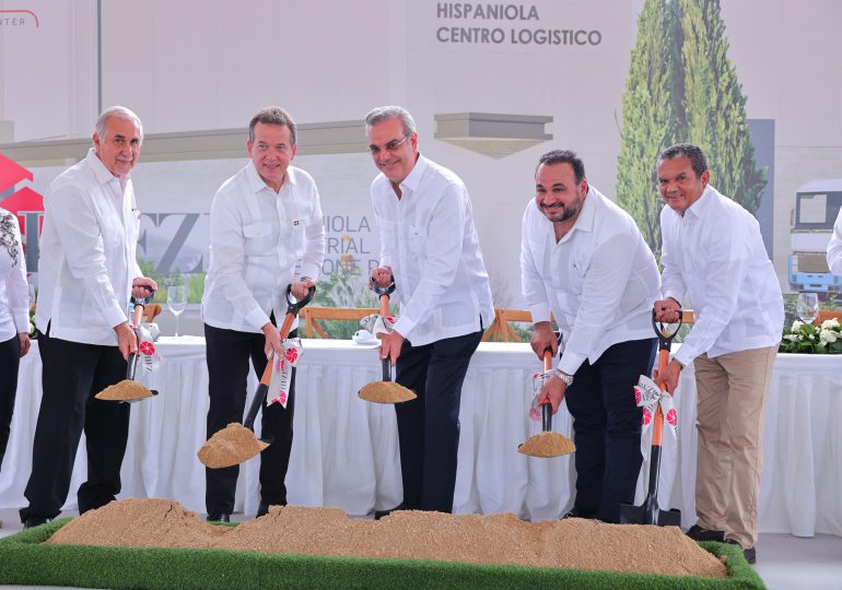 Nuevo modelo de “Zona Económica” de desarrollo Inauguran zona franca que creará 15 mil empleos; la inversión inicial es de RD$2,400 millones Nuevo modelo de “Zona Económica” de desarrollo Inauguran zona franca que creará 15 mil empleos; la inversión inicial es de RD$2,400 millones