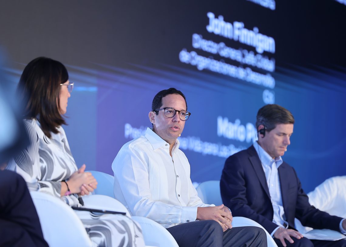 Sigmund Freund resalta rol del BID en el desarrollo de las alianzas público-privadas en RD Sigmund Freund resalta rol del BID en el desarrollo de las alianzas público-privadas en RD