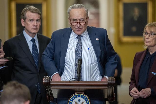 El Senado de EE.UU. alcanza un acuerdo para evitar el cierre del gobierno in extremis