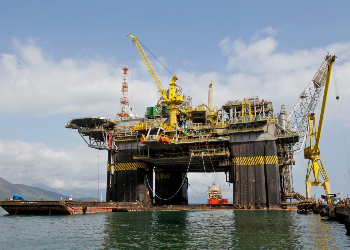 El crudo Brent baja un 1.64%, hasta los US$85.95