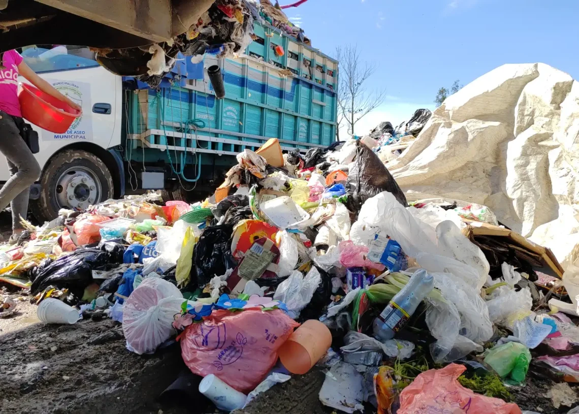 Residuos sólidos, acceso a agua y saneamiento sostenible, entre las preocupaciones del BID en RD