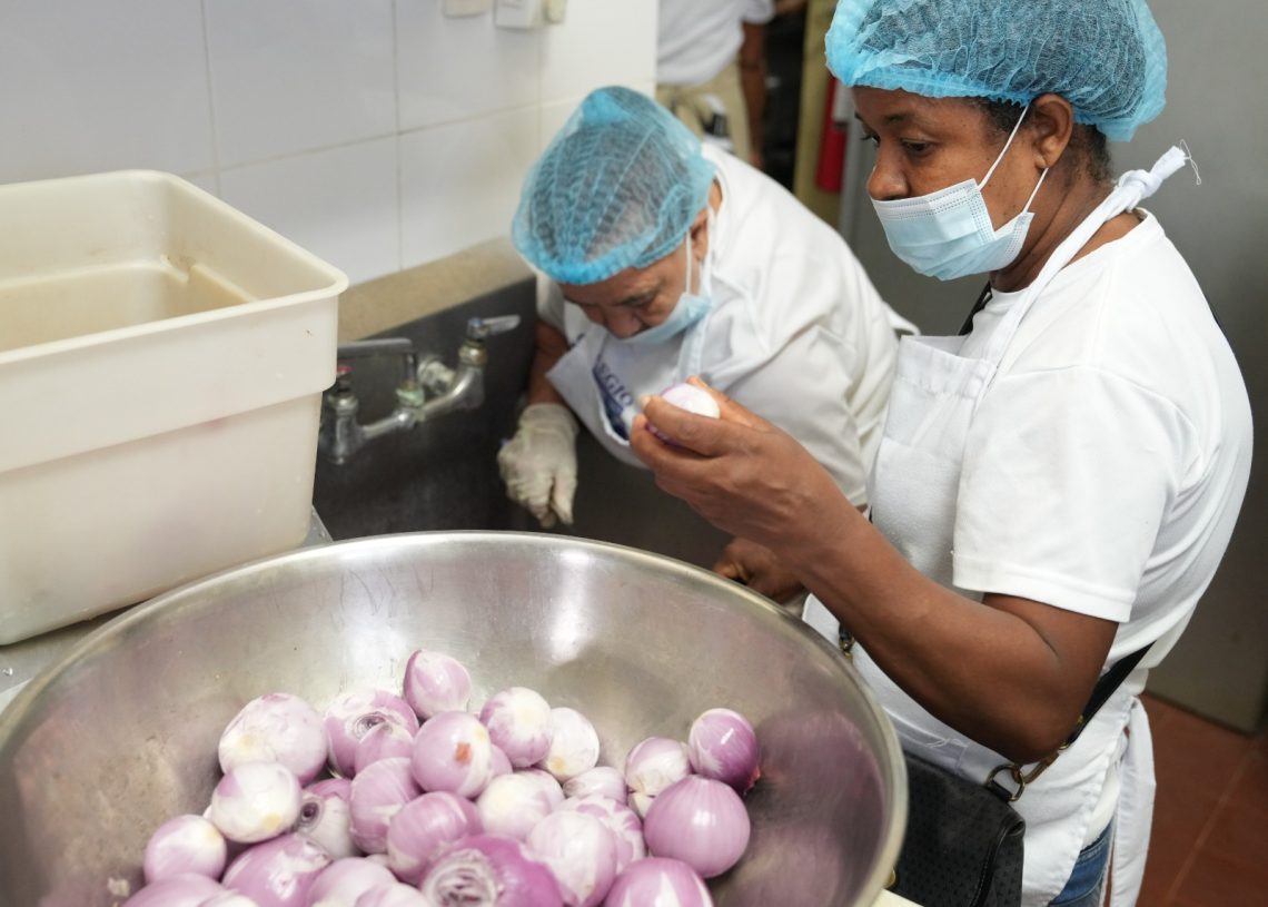 Mipymes de mujeres han recibido contratos ascendentes a RD$16,906 millones en Inabie Mipymes de mujeres han recibido contratos ascendentes a RD$16,906 millones en Inabie