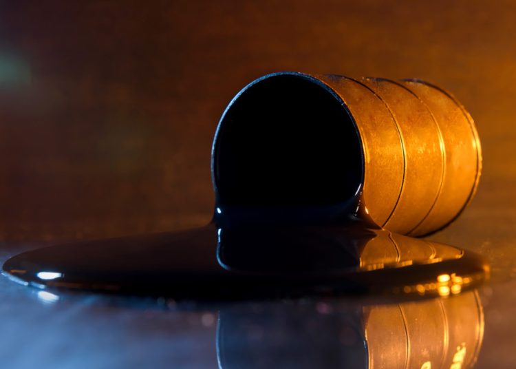 El petróleo de Texas baja un 0.75%, hasta US$78.15 el barril