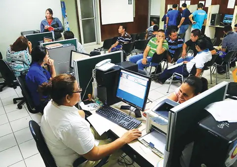 La cantidad de empleados formales crece 2,511,657 al 2023