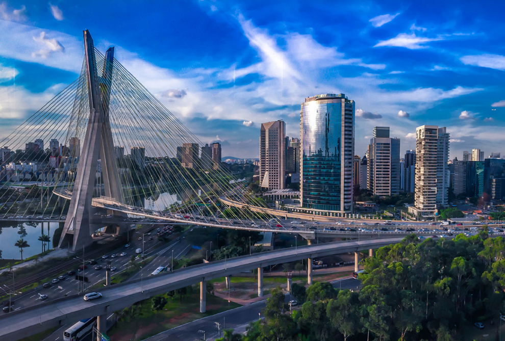 El crecimiento económico en América Latina lleva 25 años estancado, alerta experto