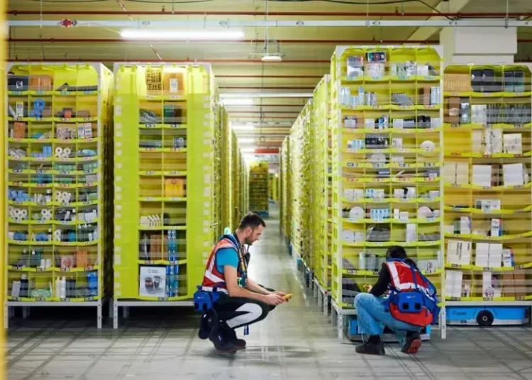 Amazon invierte más de €700 millones en herramientas tecnológicas para su red logística europea Amazon invierte más de €700 millones en herramientas tecnológicas para su red logística europea