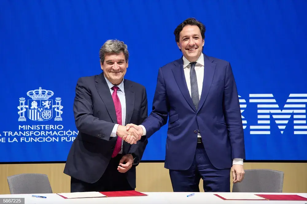 El Gobierno e IBM colaboran para impulsar la agenda nacional de IA y construir modelos en español El Gobierno e IBM colaboran para impulsar la agenda nacional de IA y construir modelos en español