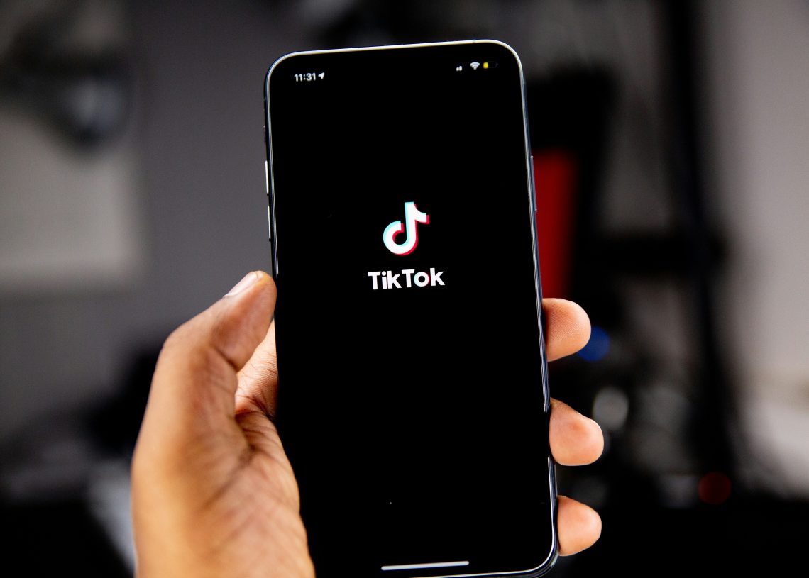 TikTok adelanta que su nueva aplicación de fotografía TikTok Notes llegará "pronto"