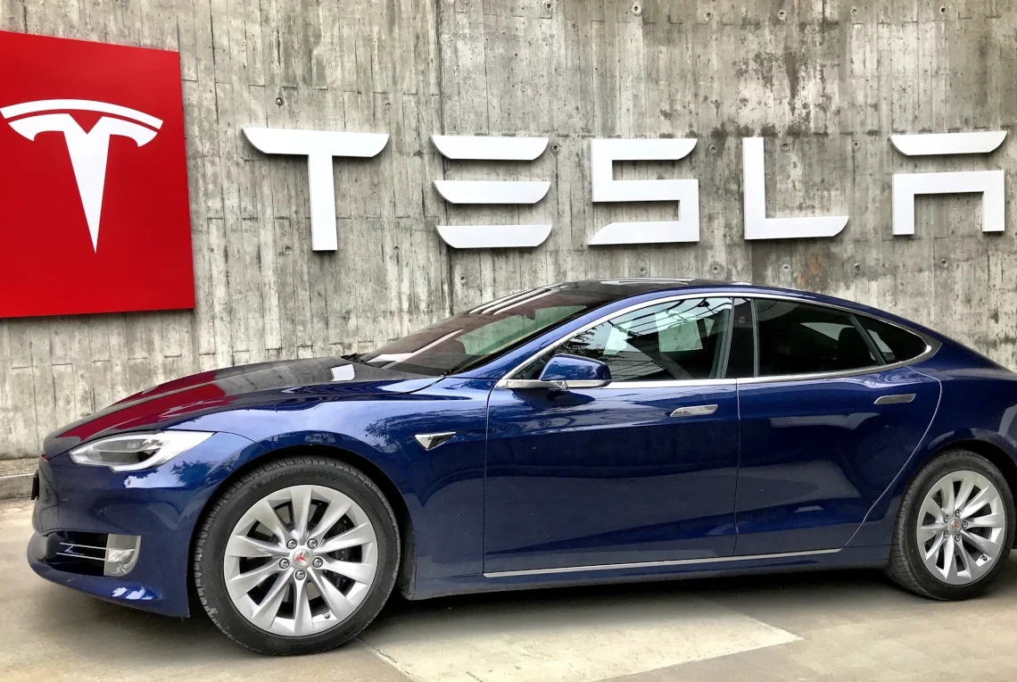 Las entregas de Tesla en el primer trimestre del año caen un 8.5% a 386,810 vehículos Las entregas de Tesla en el primer trimestre del año caen un 8.5% a 386,810 vehículos