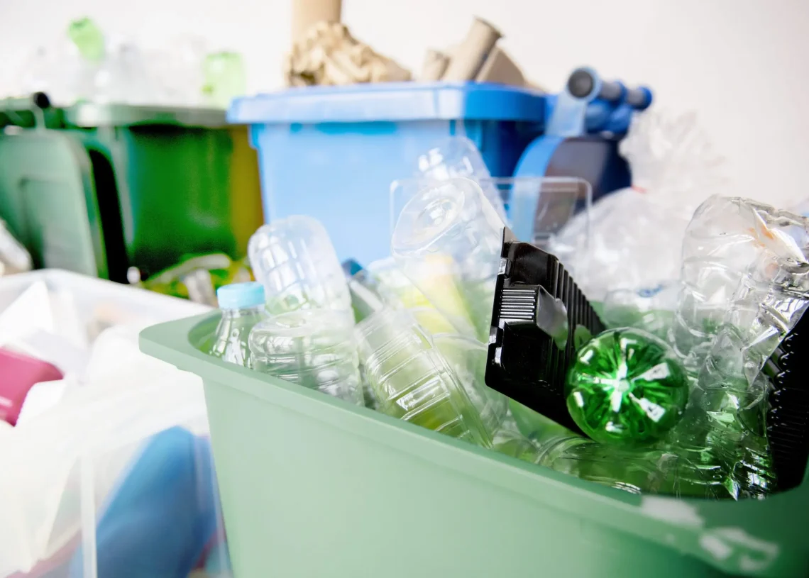 Crean en Japón un plástico biodegradable apto para la producción industrial a gran escala