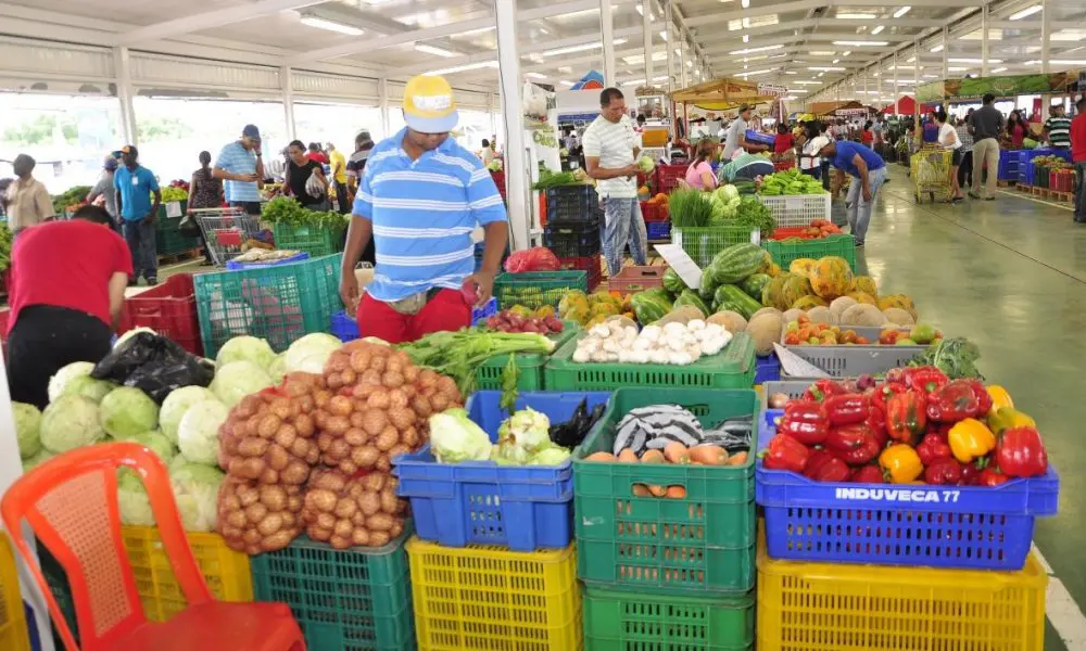 La canasta de los más pobres cedió RD$48.04 en abril