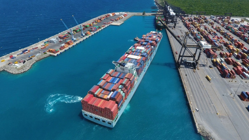 Exportaciones nacionales caen 10.3 % en cuatro meses Exportaciones nacionales caen 10.3 % en cuatro meses