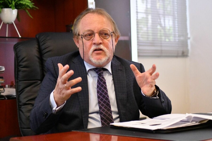 Plantean privatización parcial de Edes y Punta Catalina para lograr recursos de bajar deuda