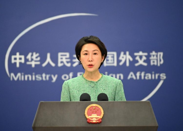 China insta a la UE a “respetar el libre comercio” y advierte sobre posibles represalias