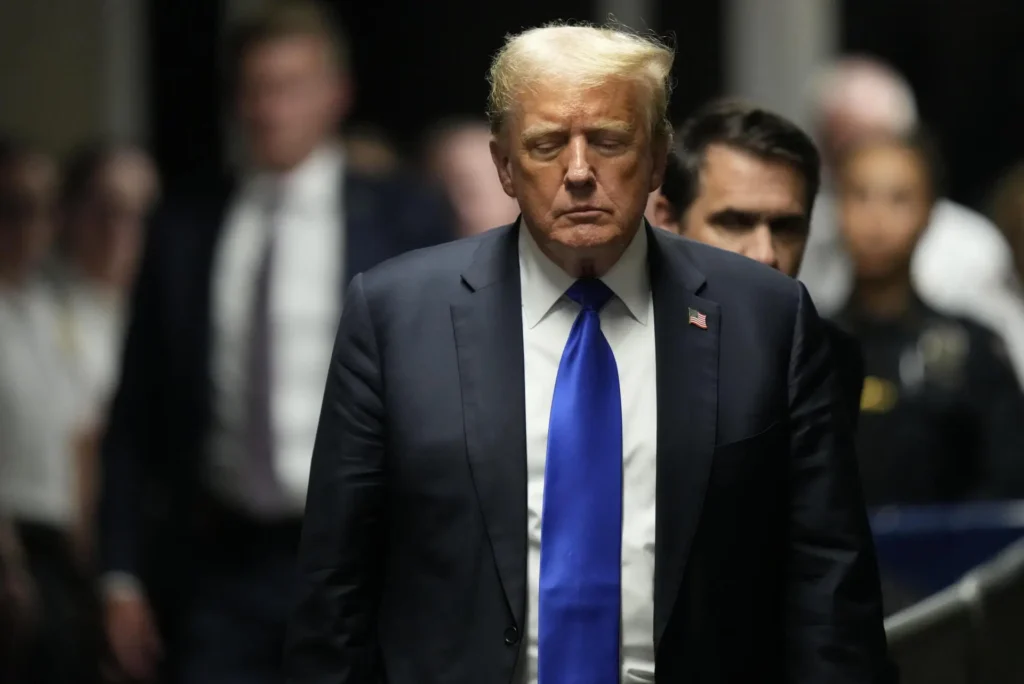 Tras ser hallado culpable, acciones de empresa de Trump se han desplomado más de un 50%