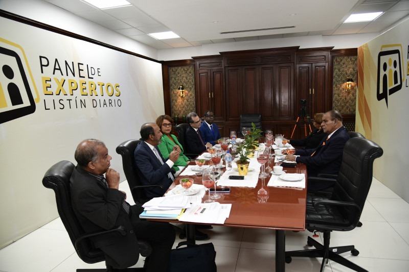 Economistas sugieren una consulta nacional