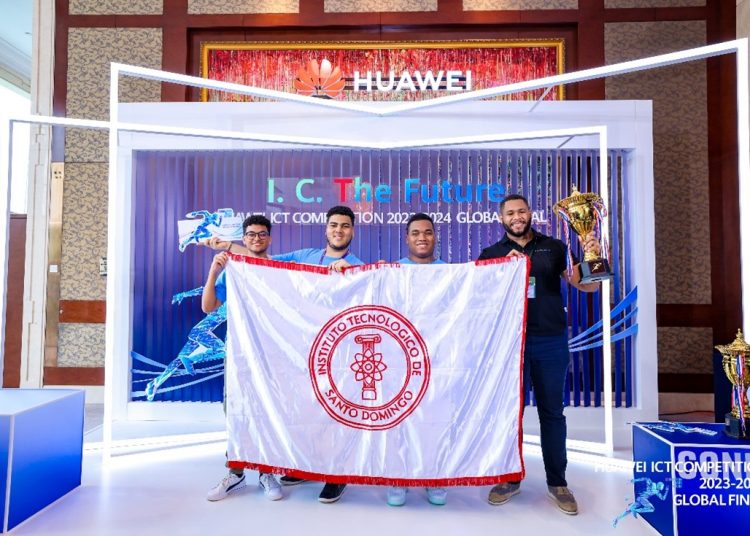Estudiantes dominicanos ganan tercer lugar en “ICT Competition” de Huawei en China Estudiantes dominicanos ganan tercer lugar en “ICT Competition” de Huawei en China