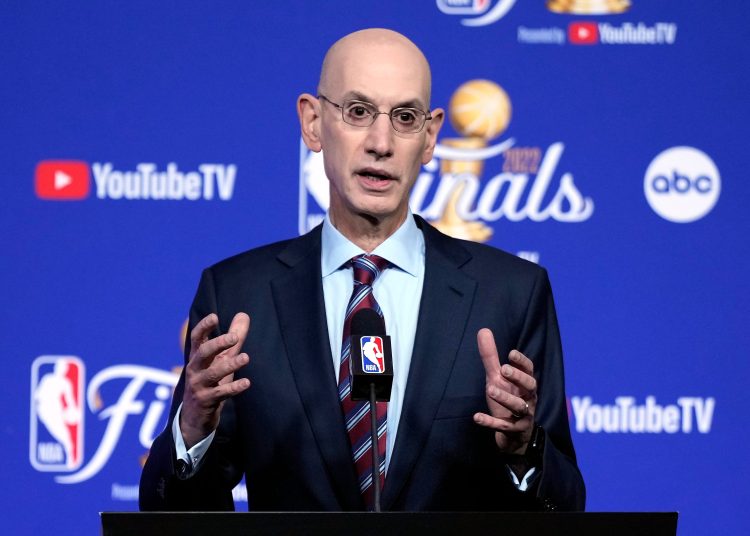 La NBA, cerca de firmar con ESPN, Amazon y NBC un acuerdo de televisión de US$76,000 millones