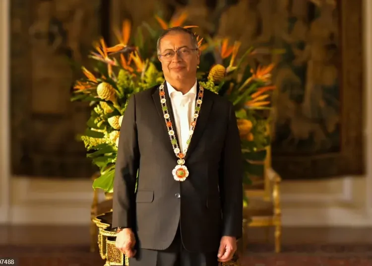 Presidente de Colombia defiende que crecimiento económico aún no es bueno pero es positivo