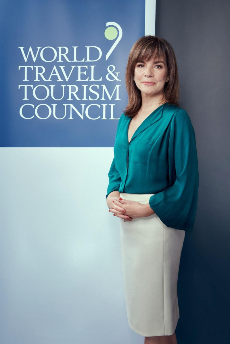 Simpson prevé que este 2024 el gasto de los turistas subirá casi un 9% en RD, con respecto al 2019 Simpson prevé que este 2024 el gasto de los turistas subirá casi un 9% en RD, con respecto al 2019