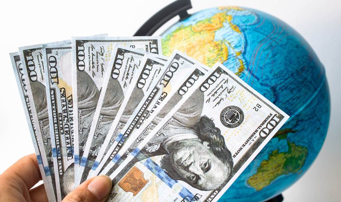 Las inversiones extranjeras directas se mantuvieron casi estables en Latinoamérica en 2023