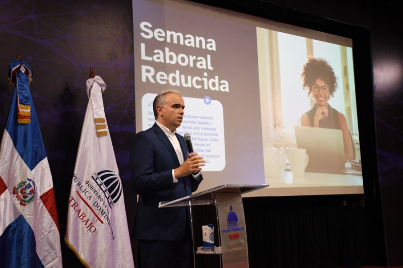 Resultados de la semana laboral reducida: Empleados experimentan menos estrés y mejor productividad