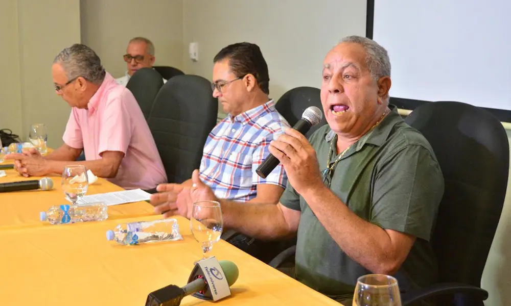 Adoagro contra alza precio carne de pollo y falta de planificación