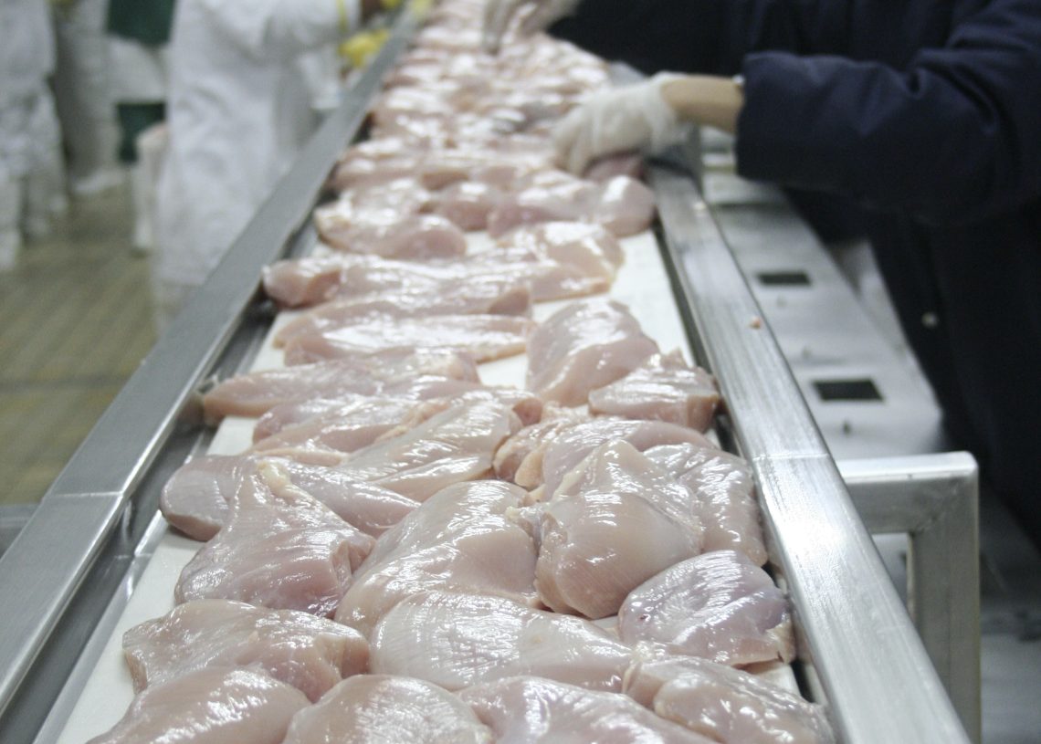 ABPA indica Brasil es un aliado importante para prevenir escasez de pollo y cerdo en RD