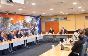 Valdez Albizu: crecimiento del sistema financiero debe combinar inclusión y reducción de la pobreza