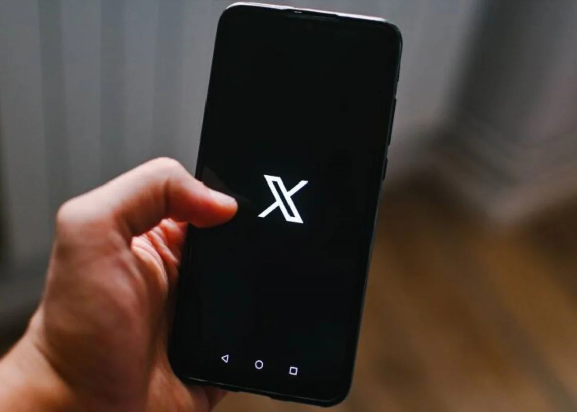 Bruselas concluye que X incumple la Ley de Servicios Digitales por prácticas engañosas Bruselas concluye que X incumple la Ley de Servicios Digitales por prácticas engañosas