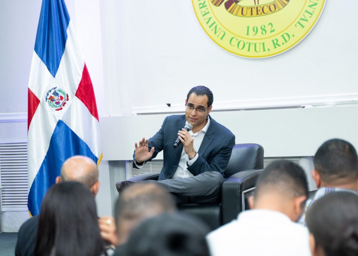 Juan Ariel Jiménez asegura nuevas tecnologías cambiarán el mercado laboral