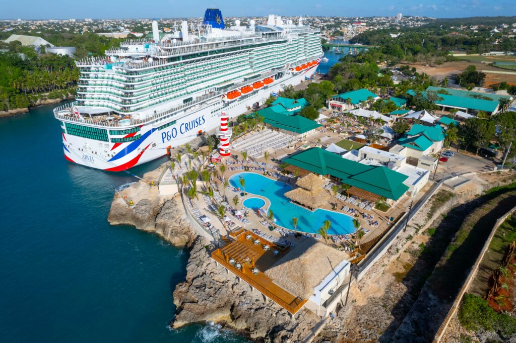 Cruceristas que llegan por La Romana, los que más gastan en RD Cruceristas que llegan por La Romana, los que más gastan en RD