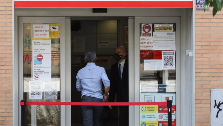 La tasa de paro de la eurozona subió al 6.5% en junio, su primer repunte en casi un año