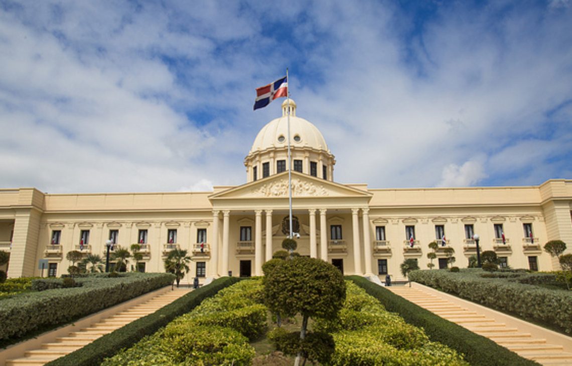 Abinader crea la Empresa Minera Dominicana