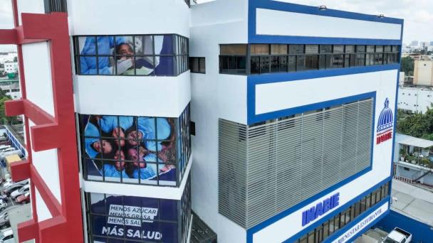 Instan a negocios abstenerse de vender mercancías del Inabie