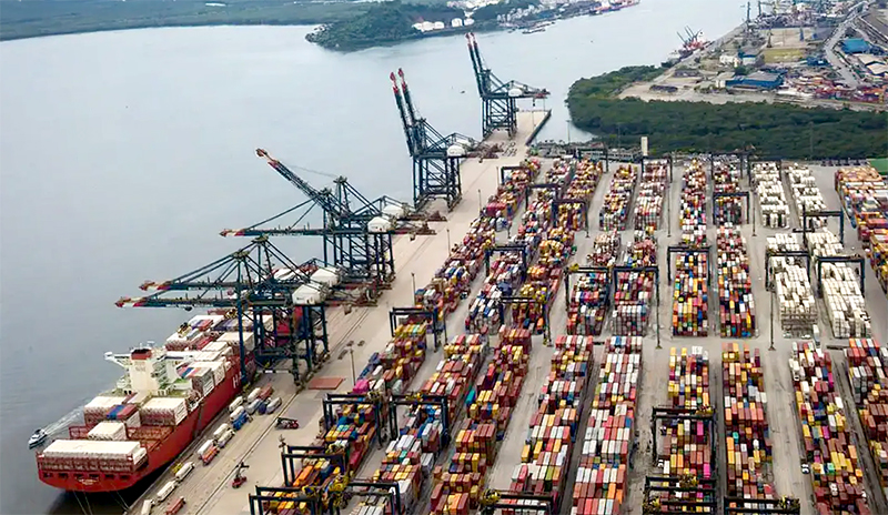 El superávit comercial de Brasil hasta julio cae un 6.1%