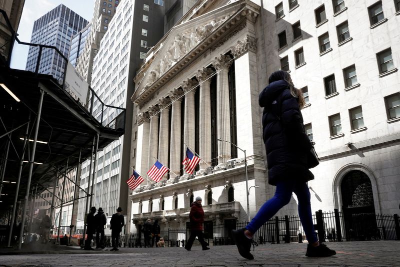 Wall Street recibe algo de oxígeno en la apertura de este miércoles