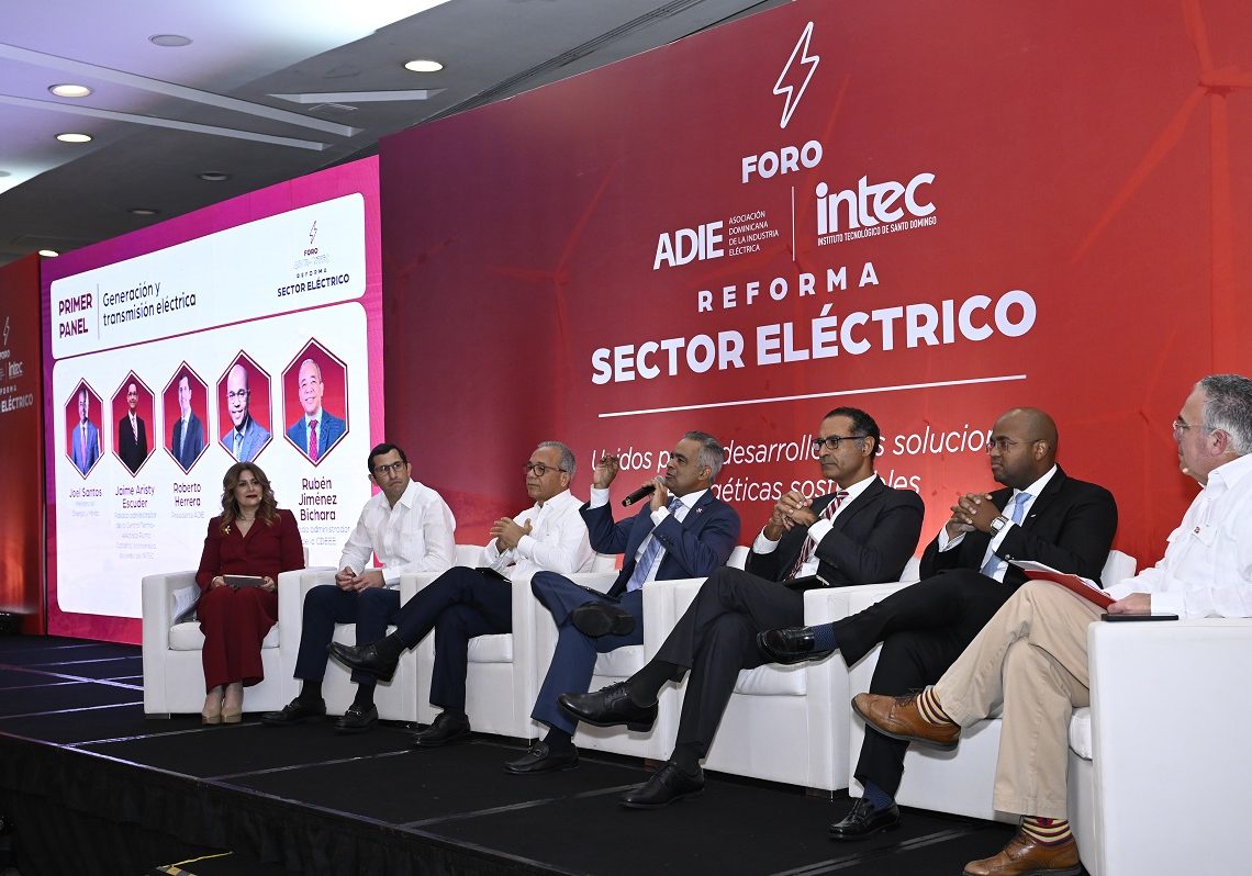 Gobierno invertirá US$450 millones para mejorar la transmisión de electricidad Gobierno invertirá US$450 millones para mejorar la transmisión de electricidad