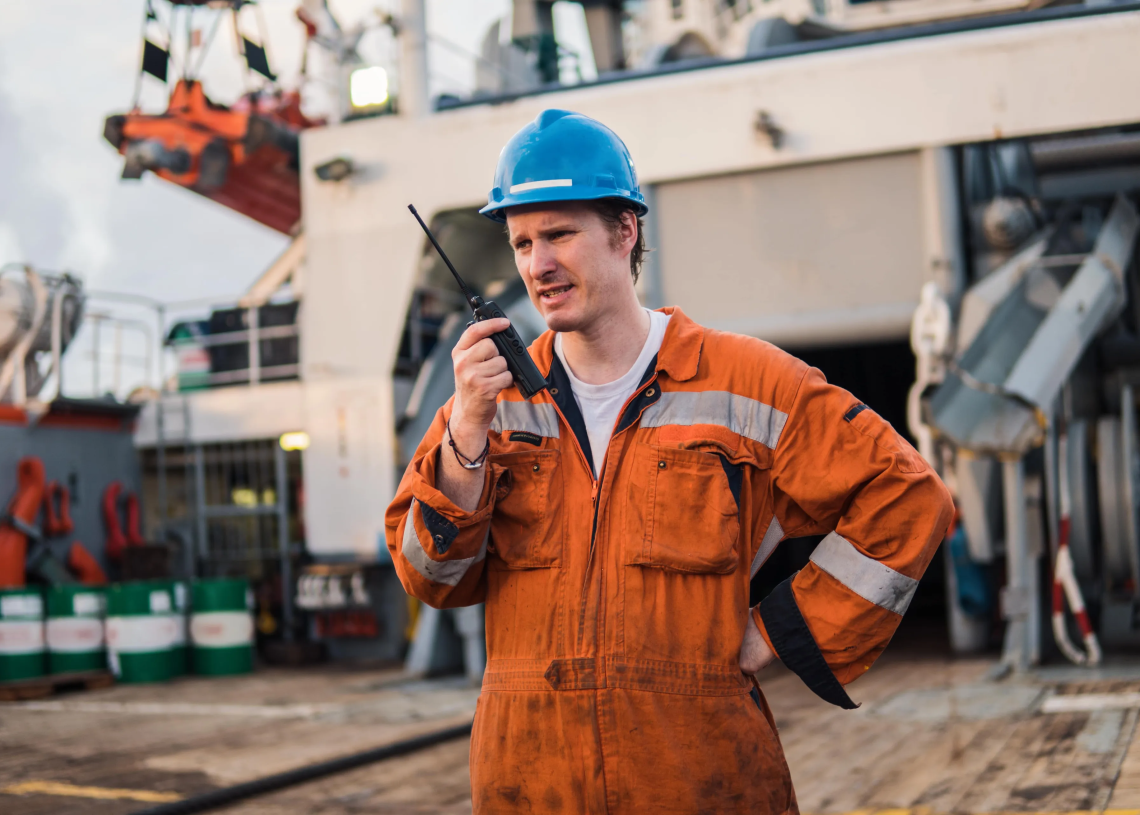 España suma 8,805 empleos en septiembre