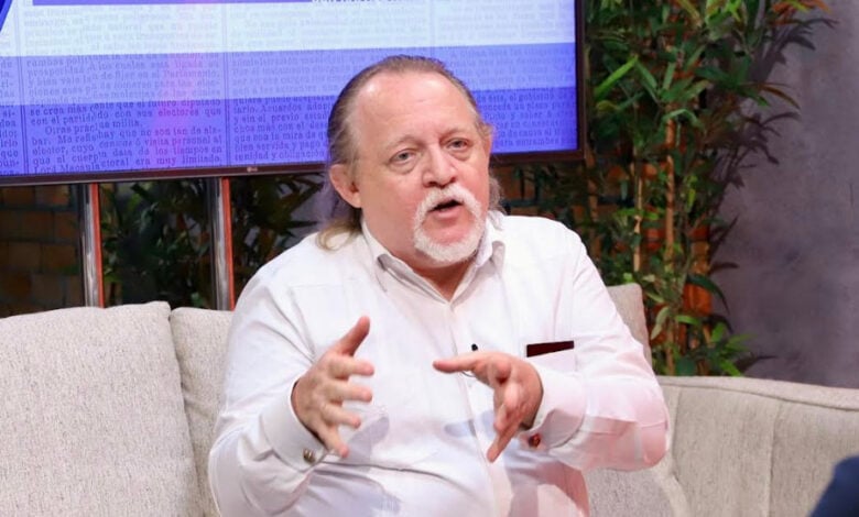 Asesor Económico dice porcentaje del marbete debería ser concerniente al costo del auto