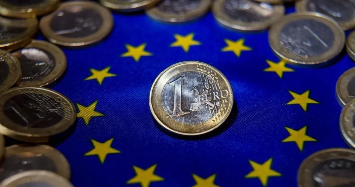 Producción industrial de eurozona se estancó en octubre, un 1.2% inferior al año previo