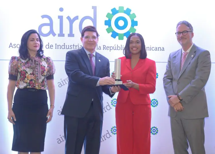 AIRD convoca a la XVI edición del Premio al Periodismo sobre la Industria Nacional George Arzeno Brugal