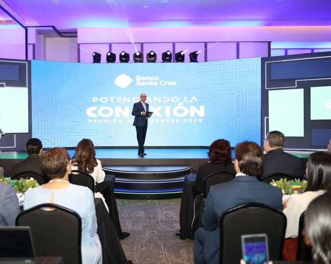 Dominicana: Banco Santa Cruz celebra su 25 aniversario