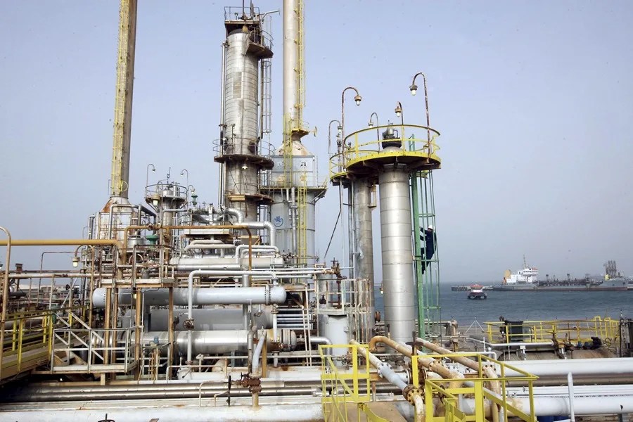 La AIE advierte de que el aumento de producción de la OPEP+ puede desequilibrar el mercado La AIE advierte de que el aumento de producción de la OPEP+ puede desequilibrar el mercado