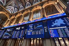 El Ibex 35 mantiene máximos de 2008 en la apertura (+0,5%) tras entrar en vigor los aranceles de Trump