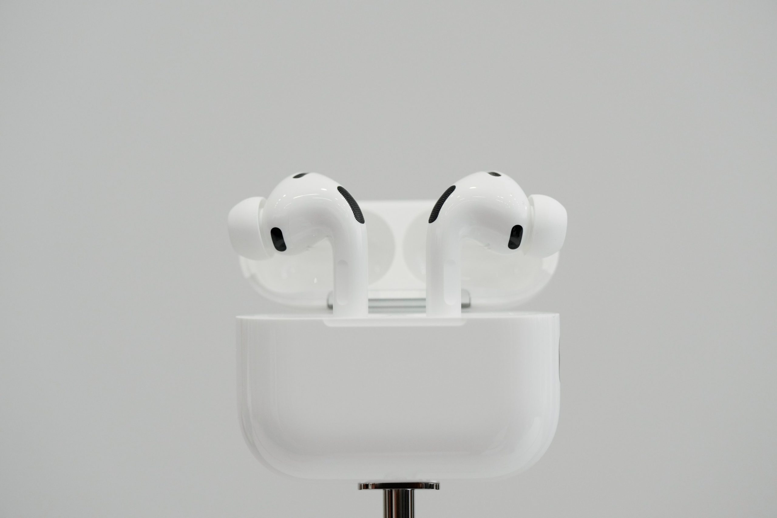 AirPods ahora traducen conversaciones en cinco idiomas