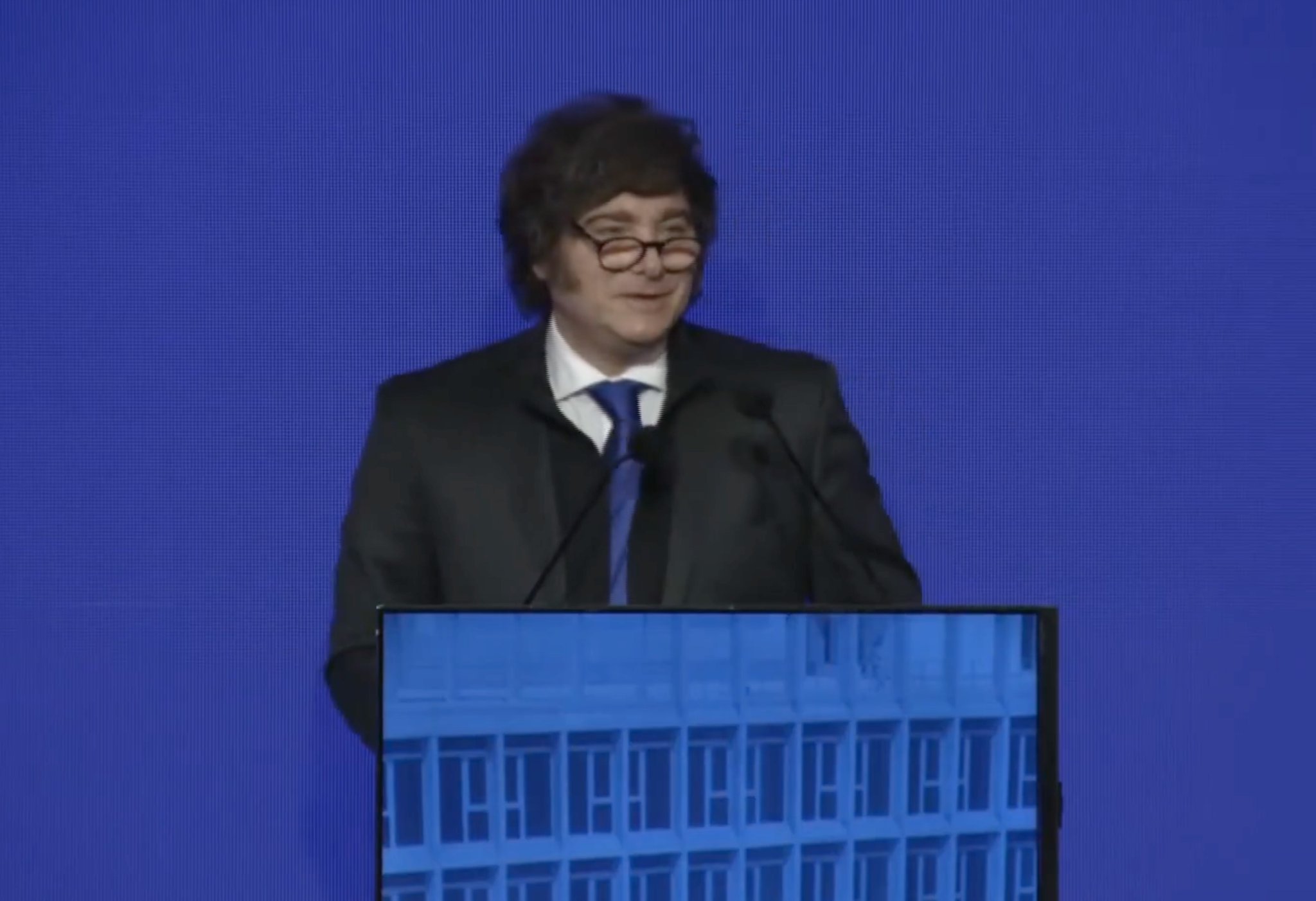 Milei negocia un préstamo con el Tesoro de Estados Unidos