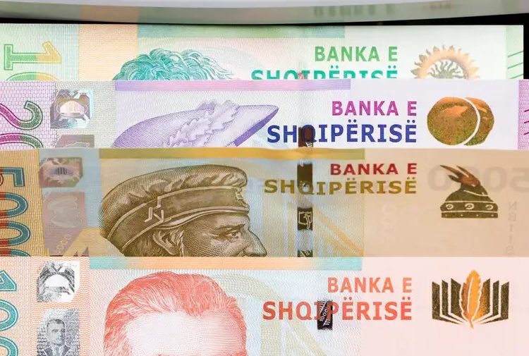 Albania y su ambicioso plan para eliminar el efectivo Albania y su ambicioso plan para eliminar el efectivo