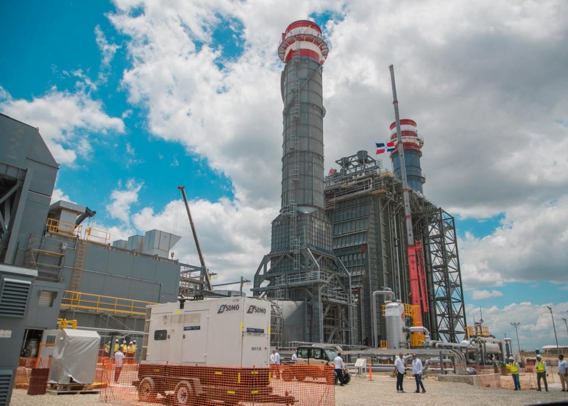 Abinader supervisará este viernes planta eléctrica Energía 2000 en Manzanillo