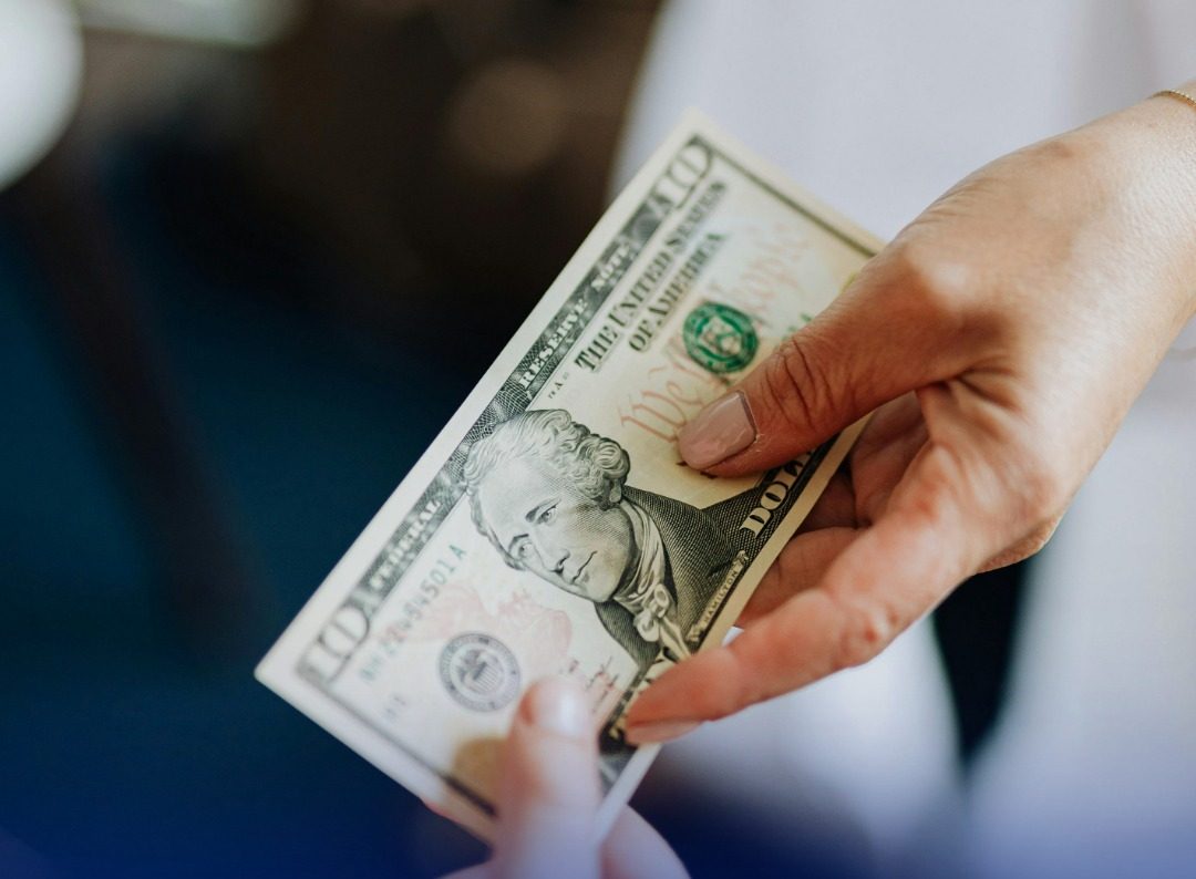 Flujos de remesas alcanzaron los US$7,921.0 millones entre enero-agosto de 2025